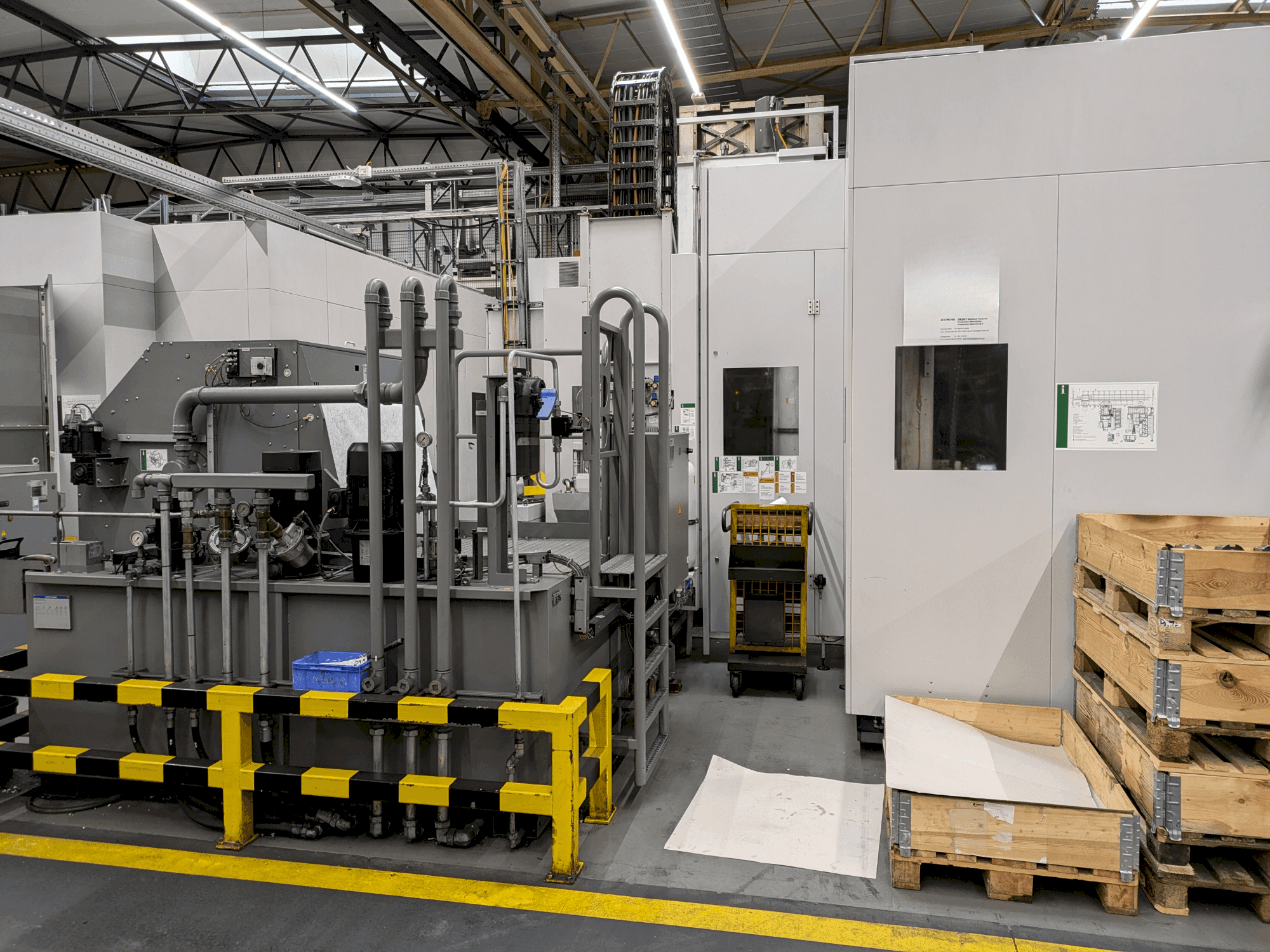 Prikaz  stroja Heckert HEC 1000 H/V  sprijeda