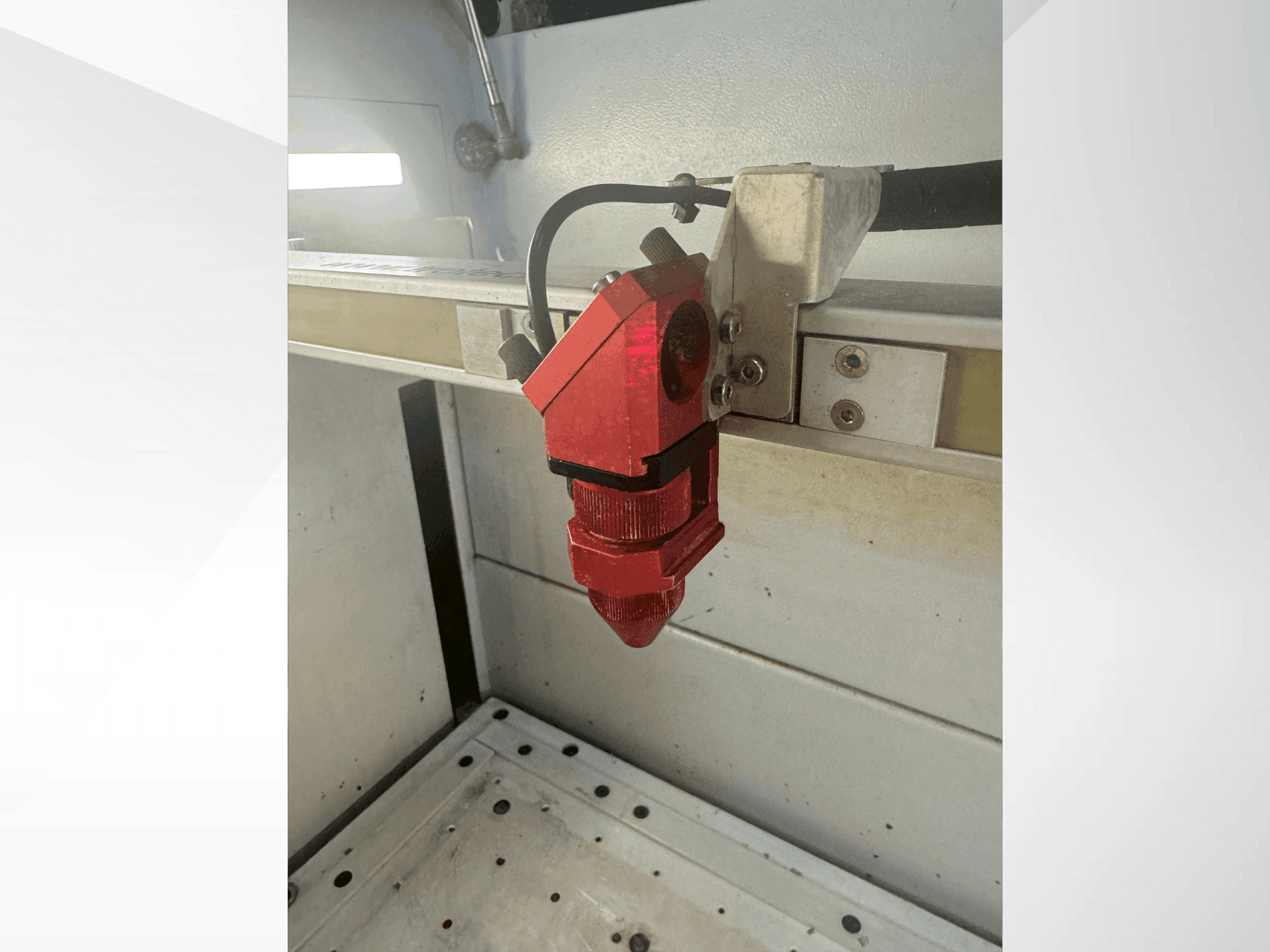 Prikaz  stroja Trotec Speedy 360  sprijeda