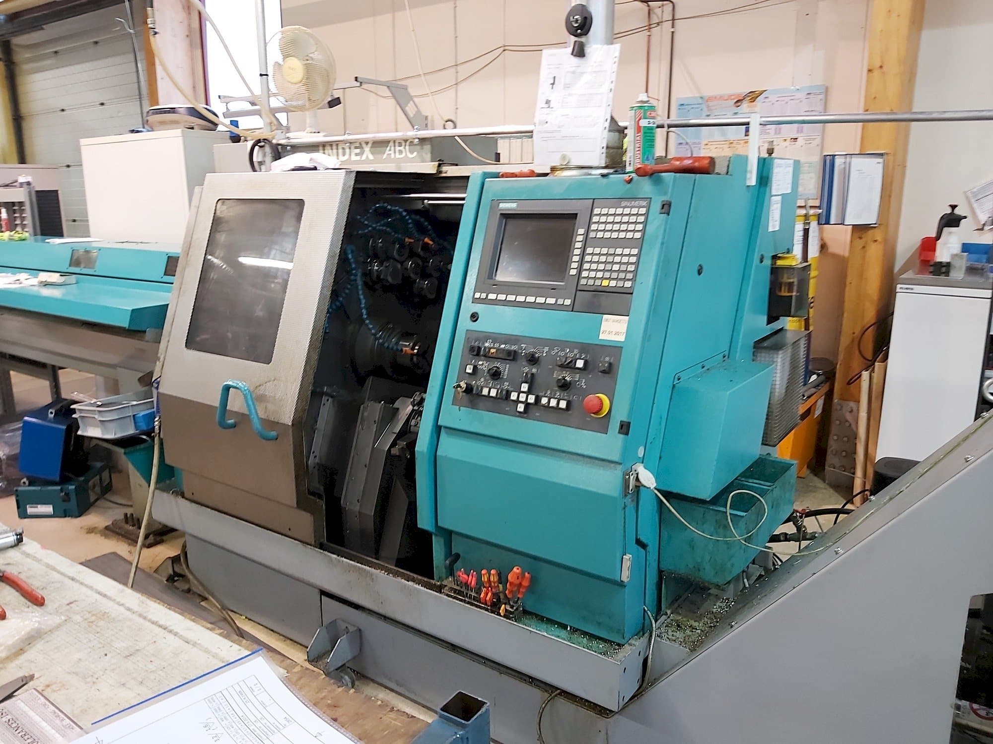 Prikaz  stroja Index ABC  sprijeda