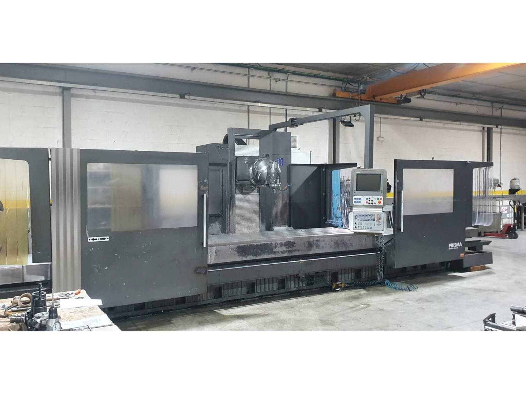 Prikaz  stroja Correa Prisma 35  sprijeda