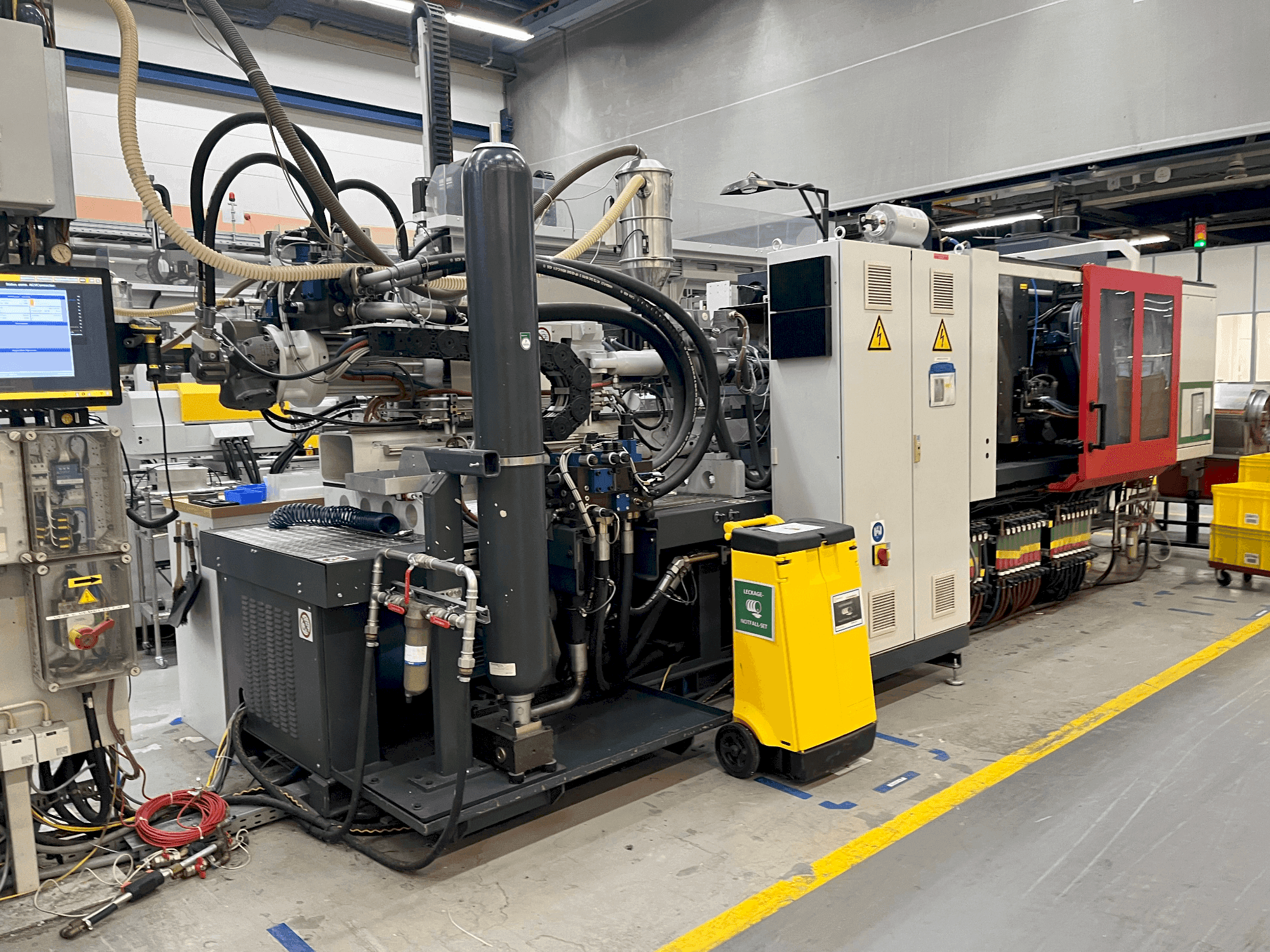 Prikaz  stroja FERROMATIK K-TEC 200 S  sprijeda