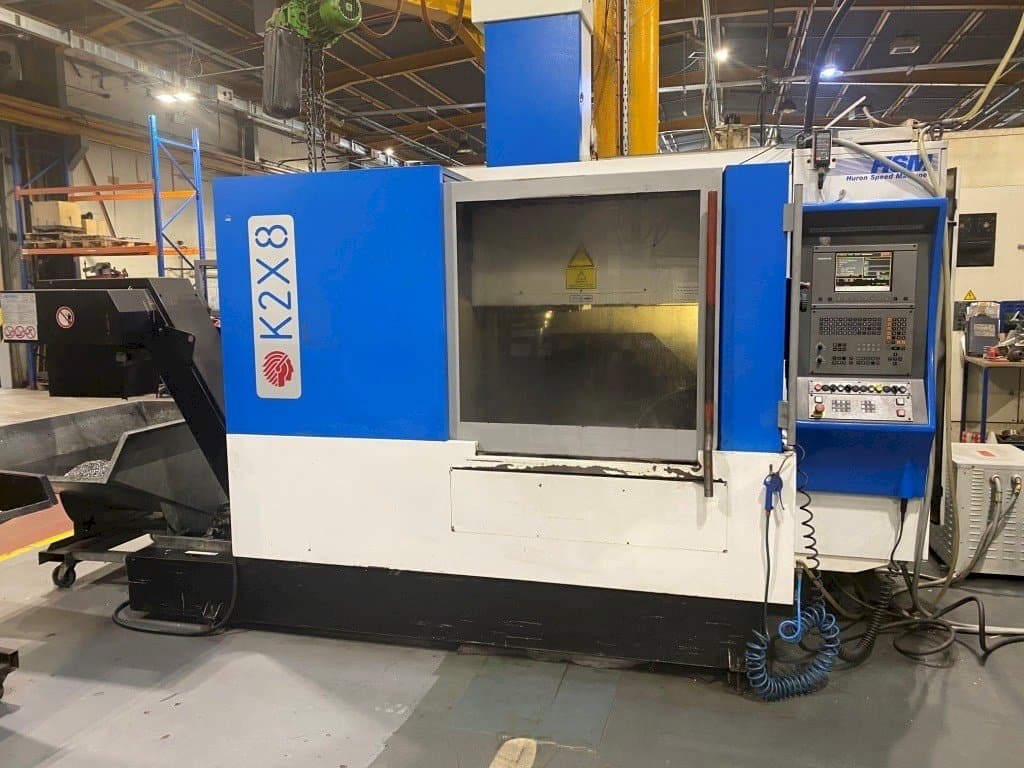 Prikaz  stroja Huron K2X8  sprijeda