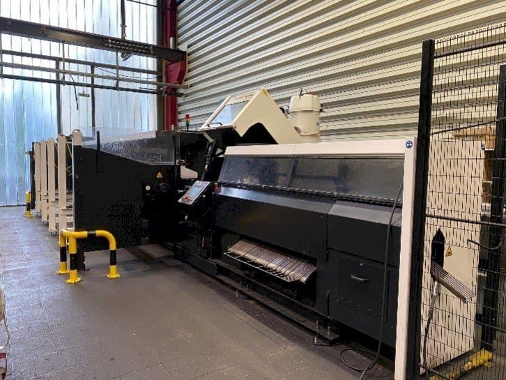 Prikaz  stroja RSA RASACUT SC 1000  sprijeda