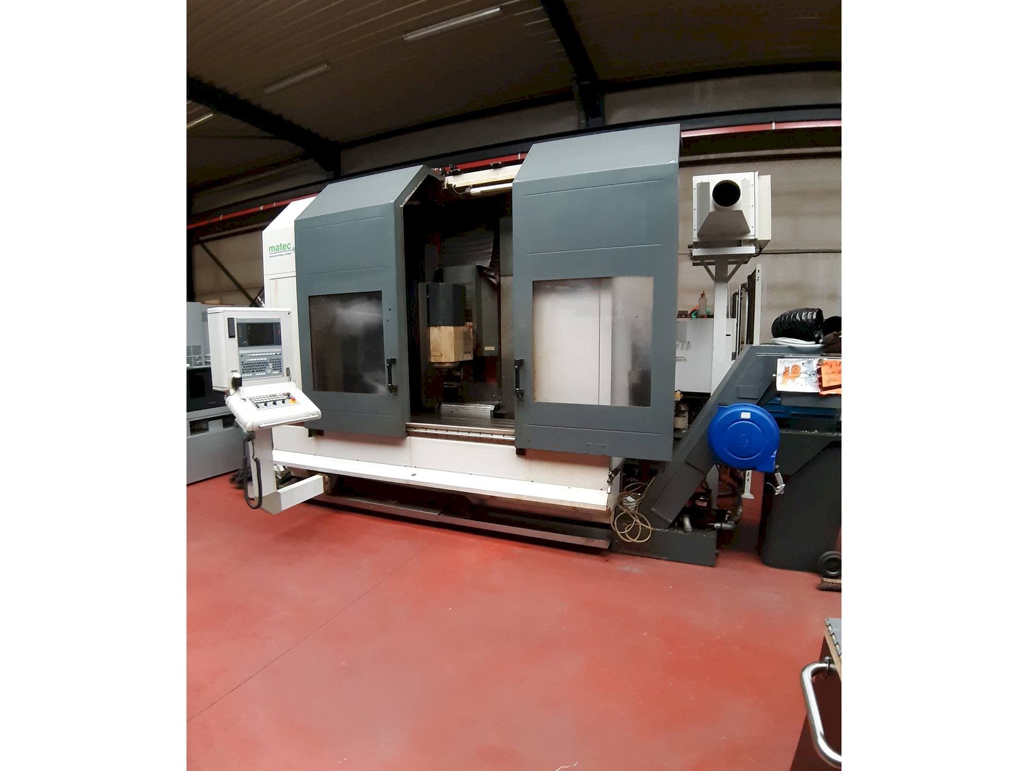 Prikaz  stroja Matec 30 HV  sprijeda