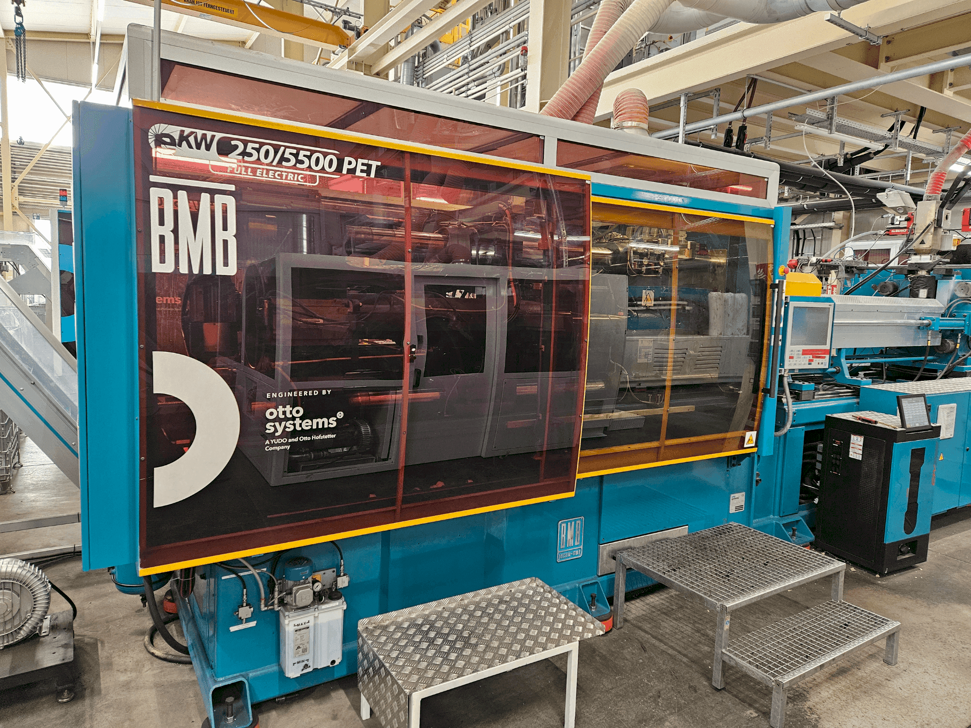 Prikaz  stroja Otto Systems eKW 250/5500 PET  sprijeda