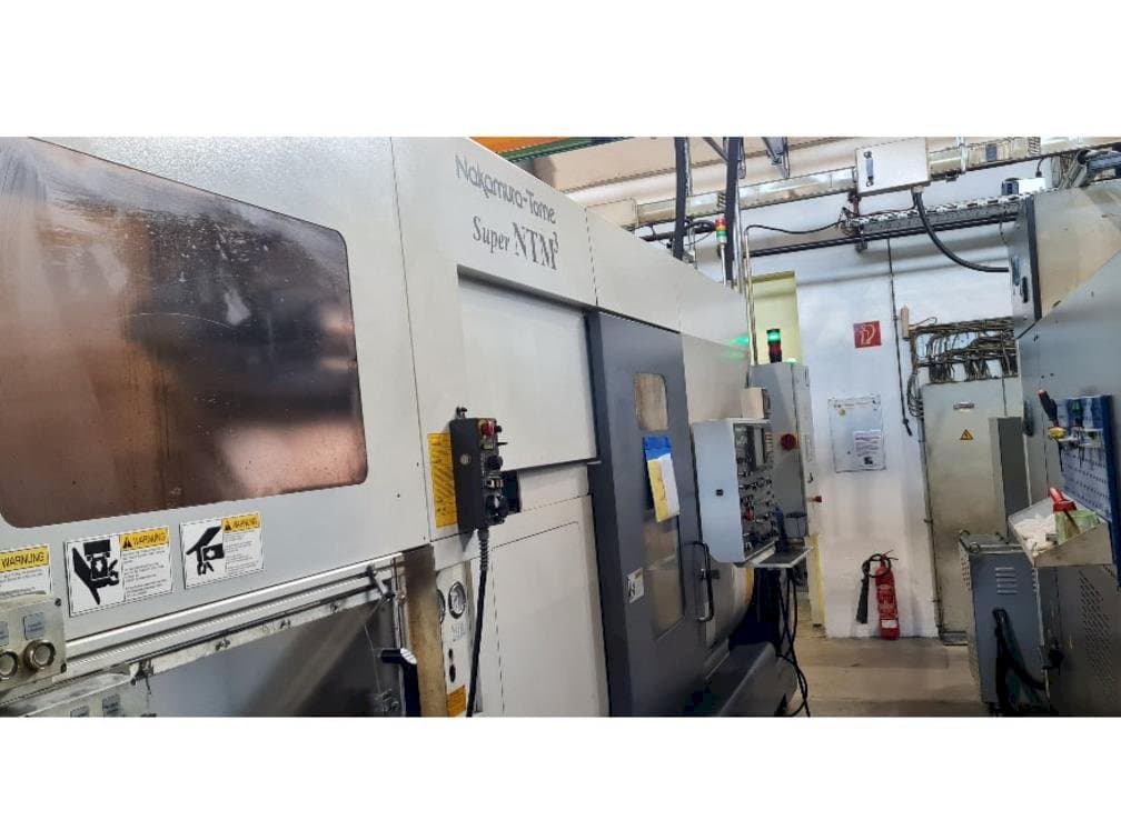 Prikaz  stroja NAKAMURA Super NTM³  sprijeda