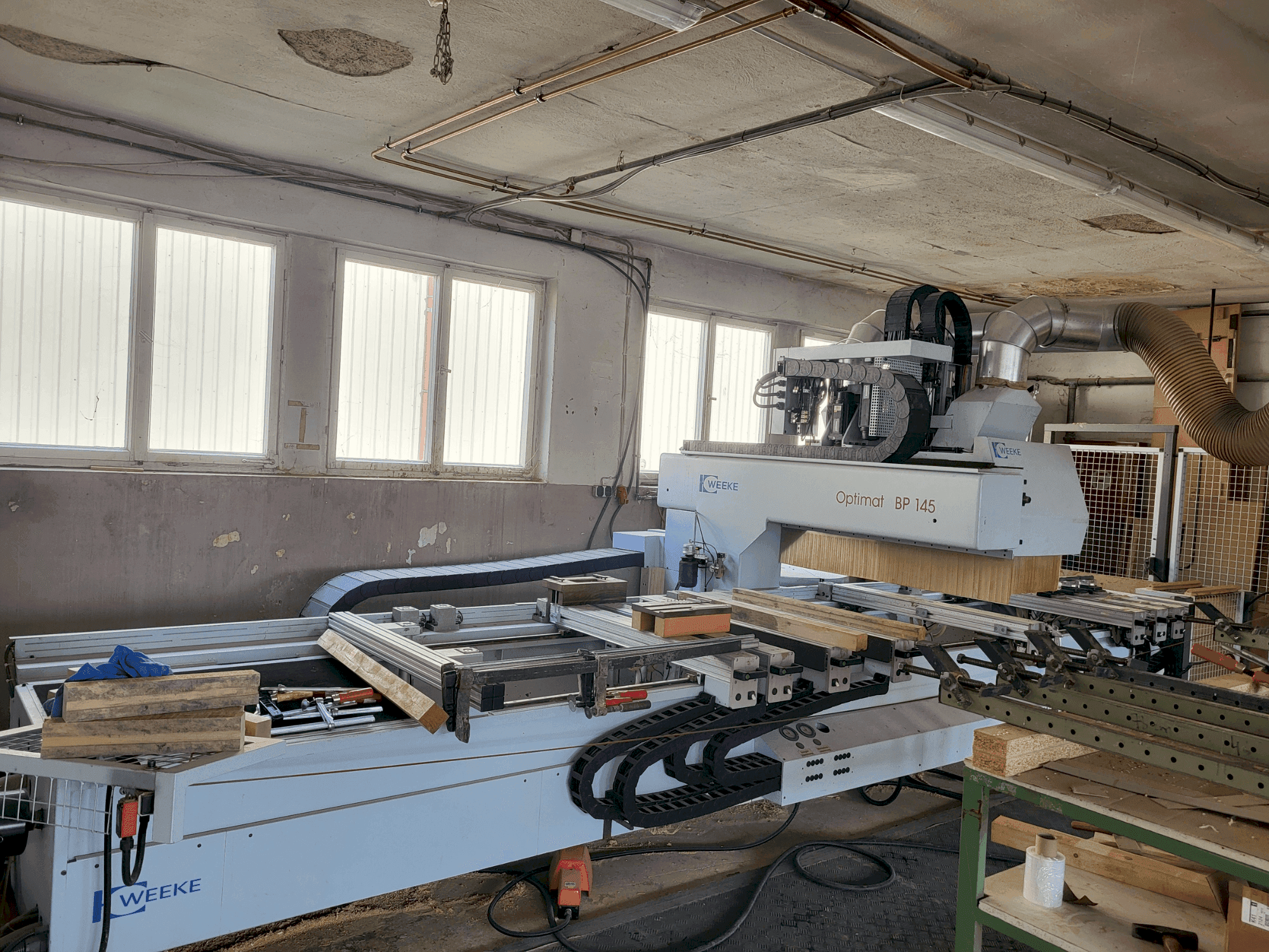 Prikaz  stroja Weeke Optimat BP145  sprijeda