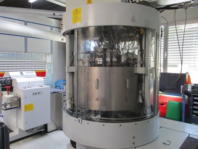 Prikaz  stroja MIKRON Multistar CX-24  sprijeda