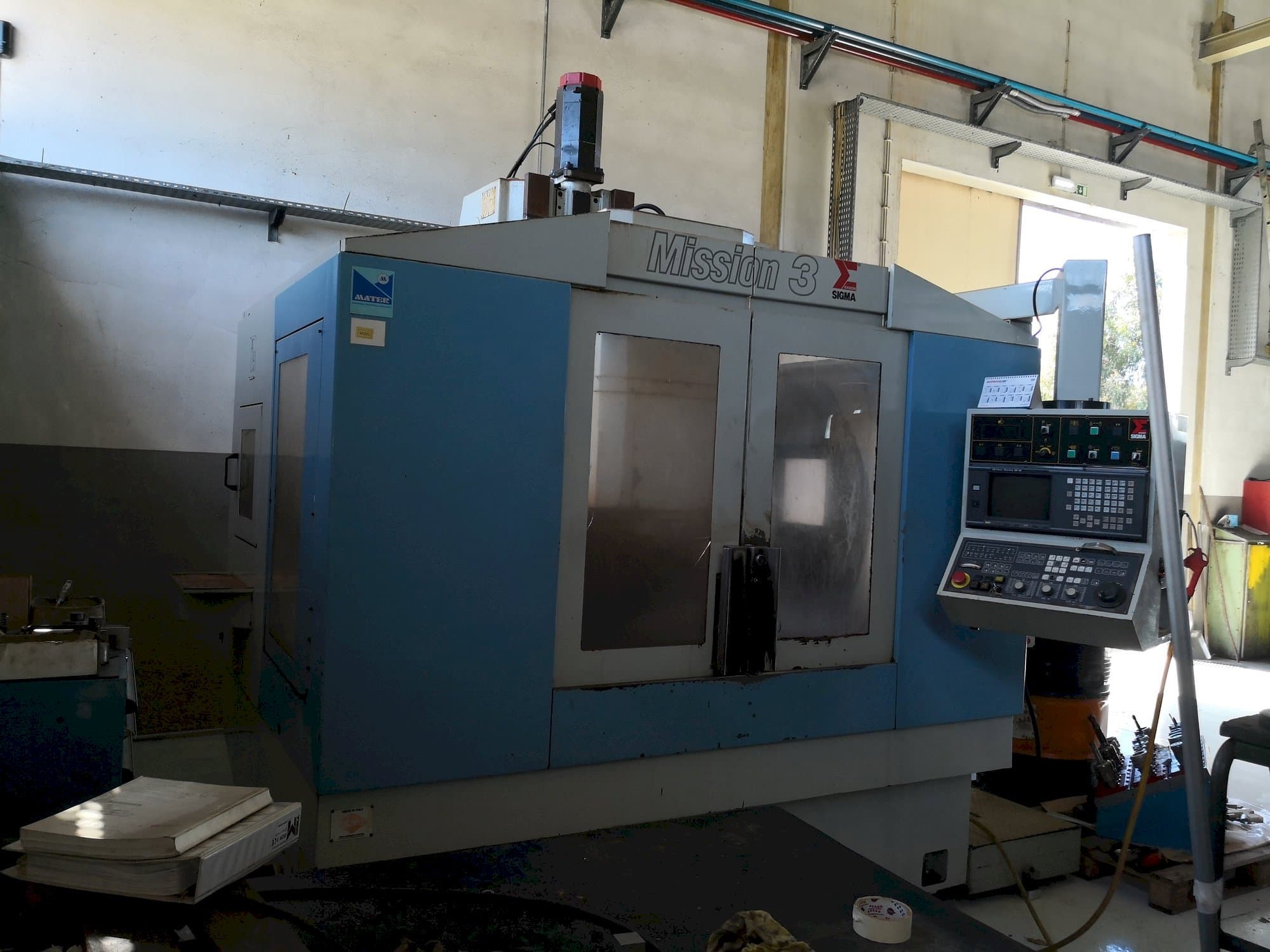 Prikaz  stroja Sigma Mission 3  sprijeda