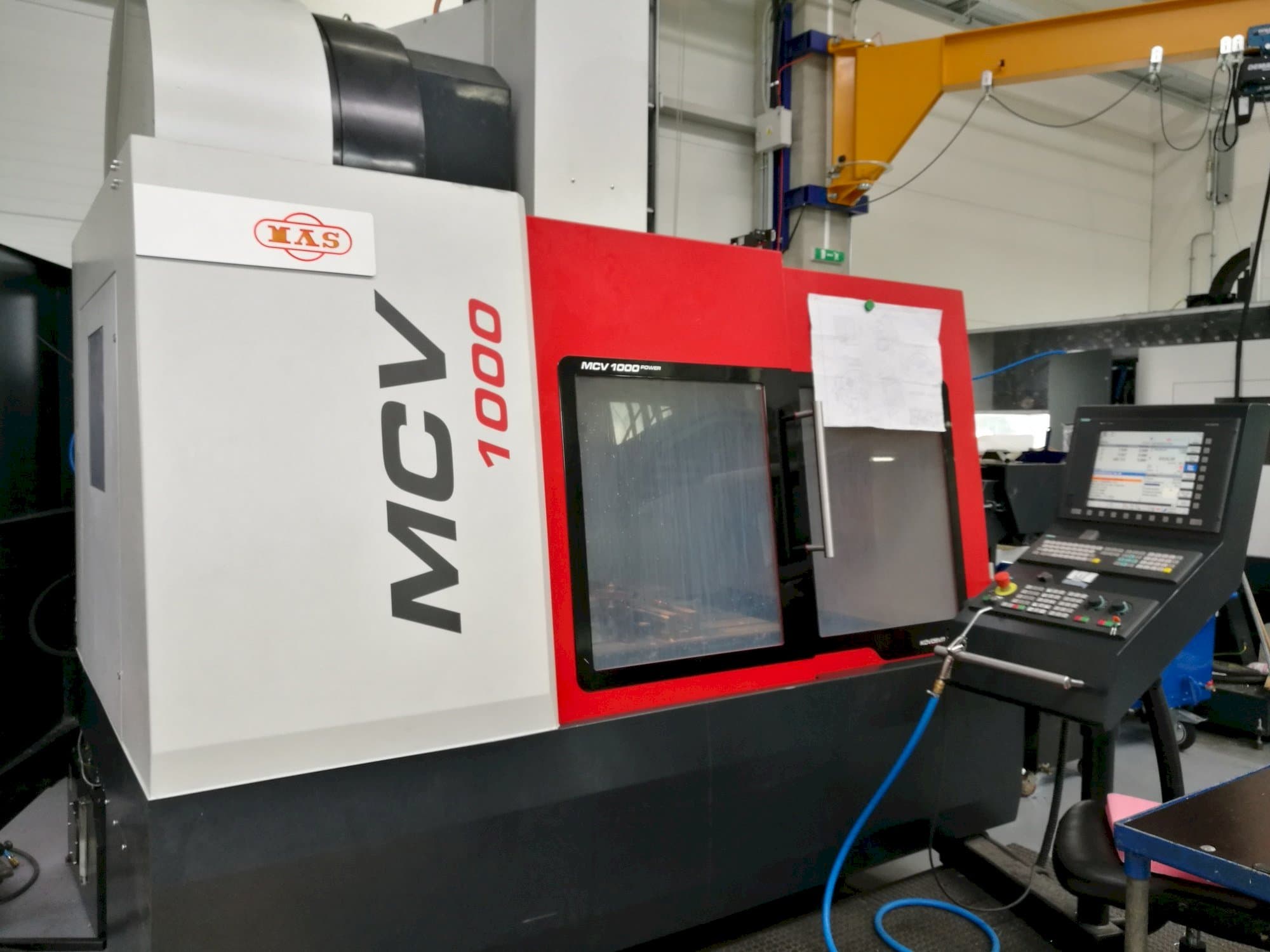 Prikaz  stroja KOVOSVIT MAS MCV 1000 Power  sprijeda