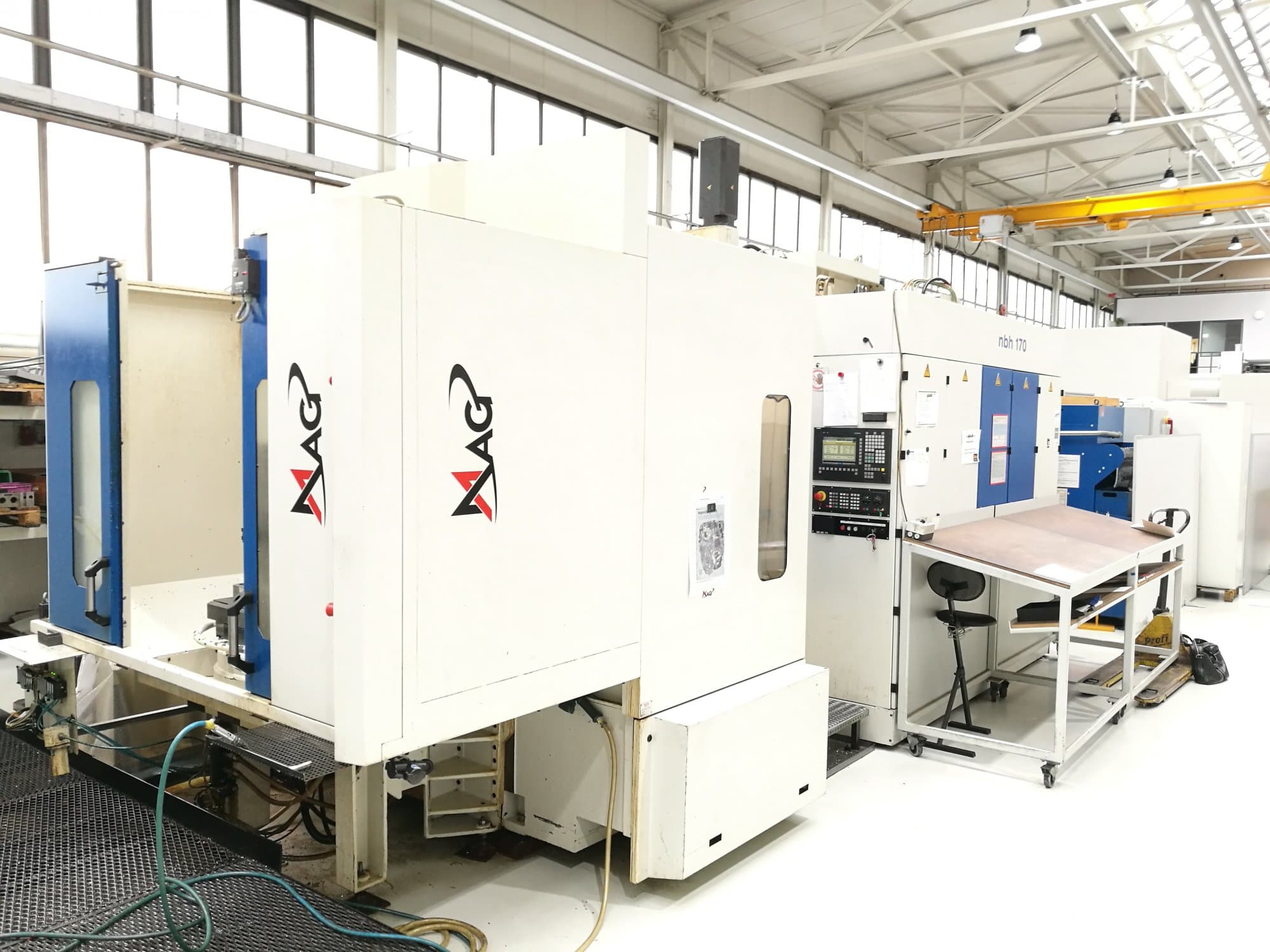 Prikaz stroja Hueller Hille NBH 170 slijeva