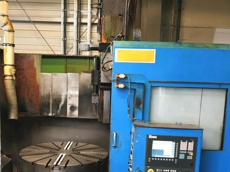 Prikaz  stroja Carnaghi AT 1400  sprijeda