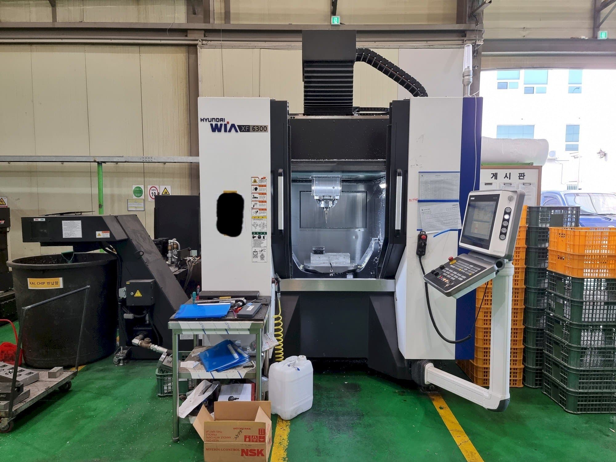 Prikaz stroja Hyundai Wia XF 6300 sprijeda
