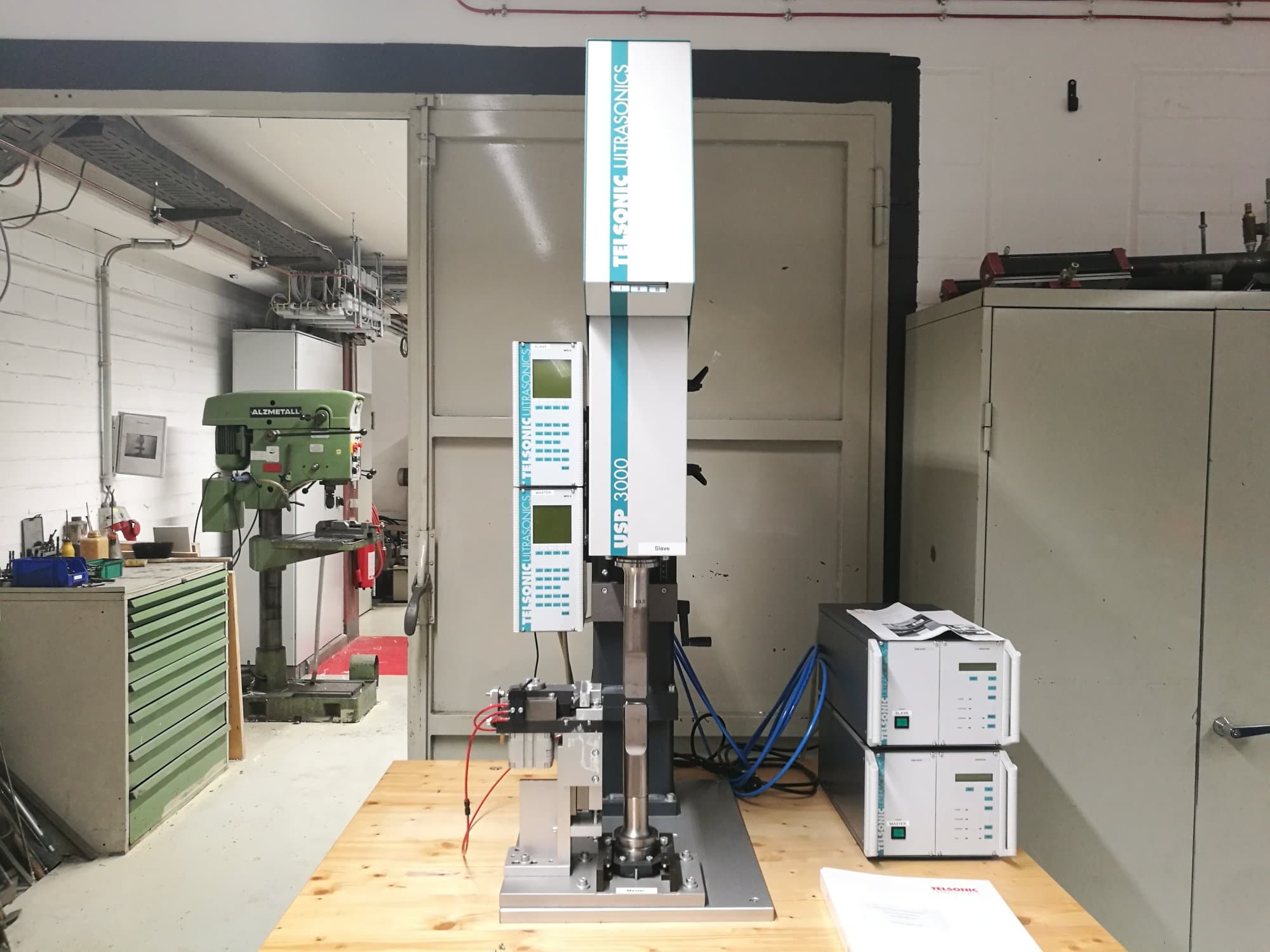 Prikaz  stroja TELSONIC USP-3000-1 P sprijeda