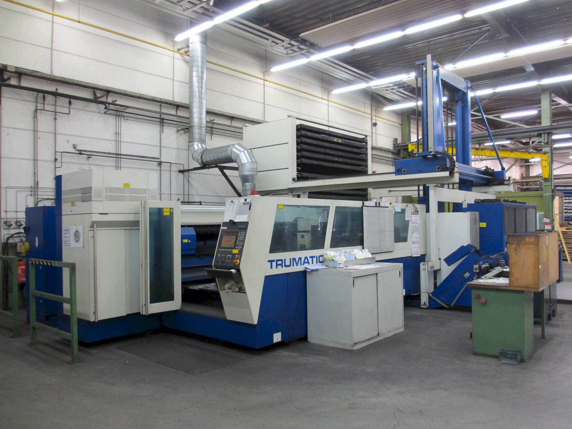 Prikaz  stroja Trumpf Trumatic L 3050  sprijeda
