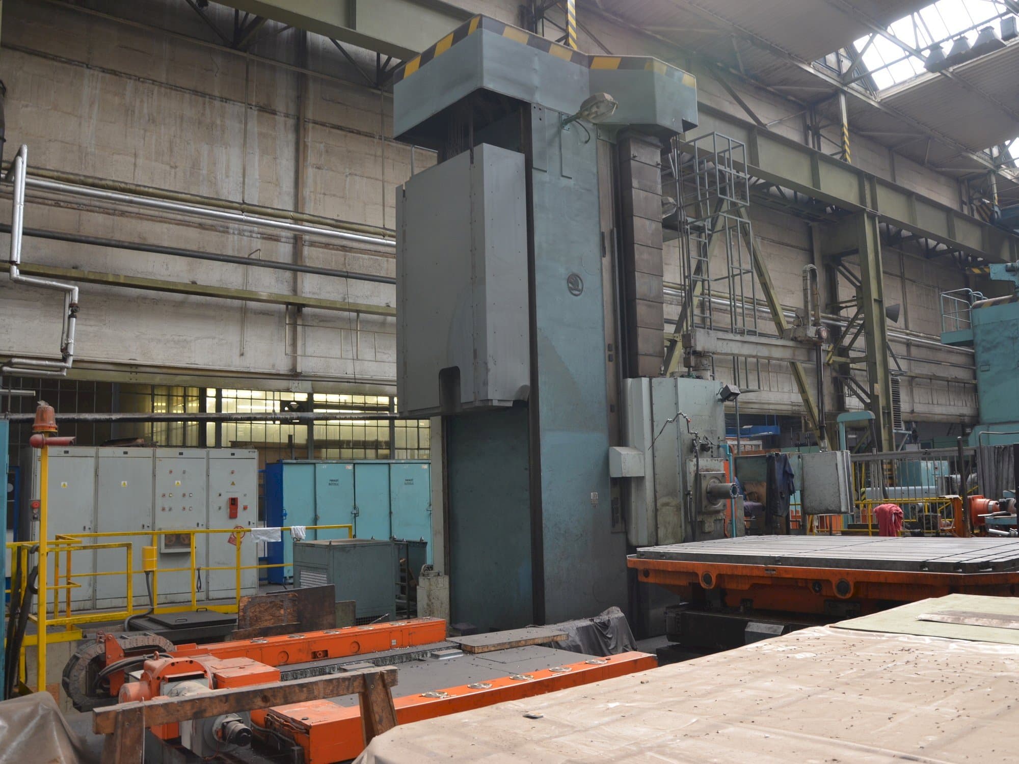 Prikaz lijeve strane  stroja SKODA W 180NC