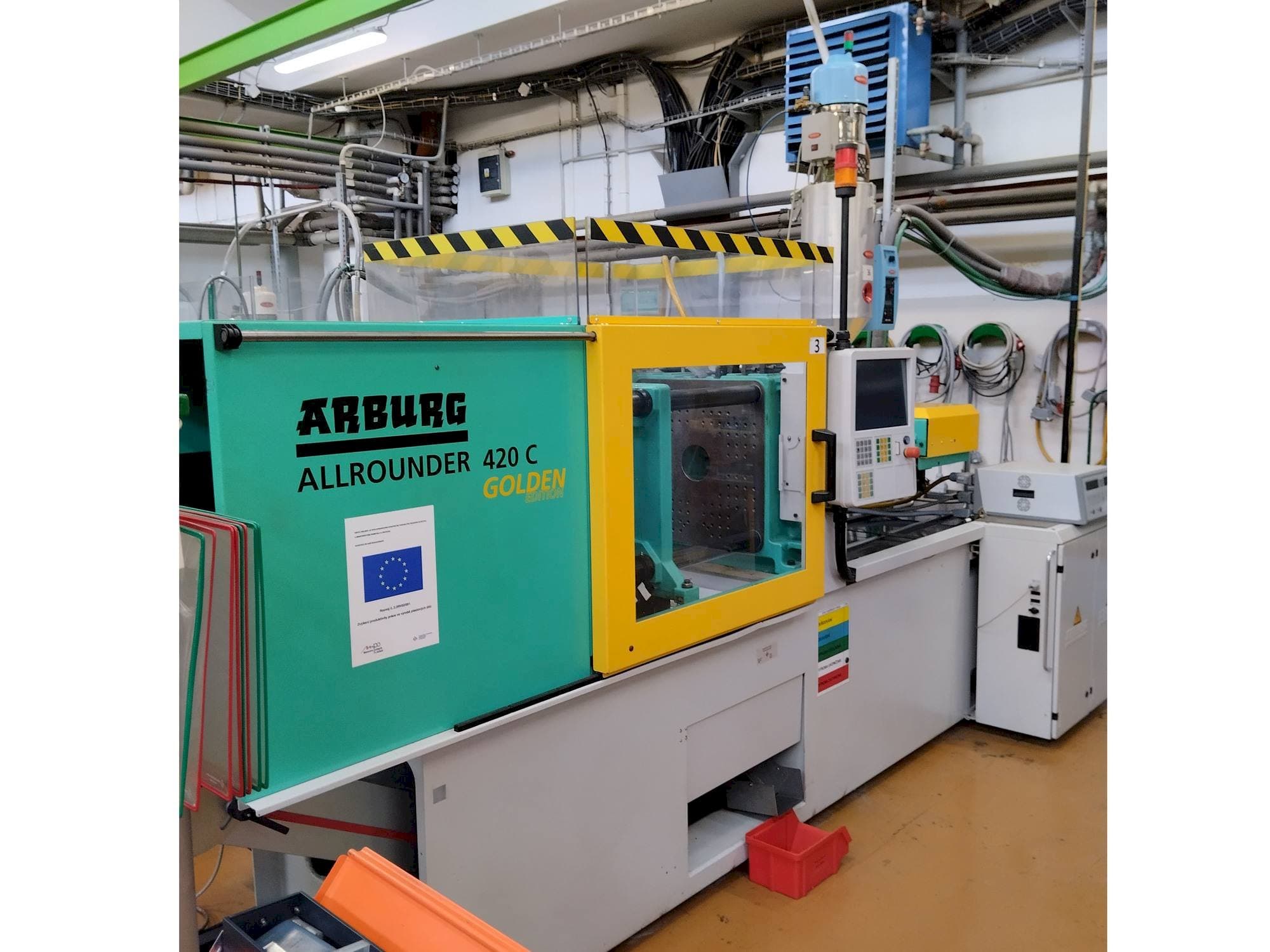 Prikaz  stroja Arburg 420C 1000-290  sprijeda