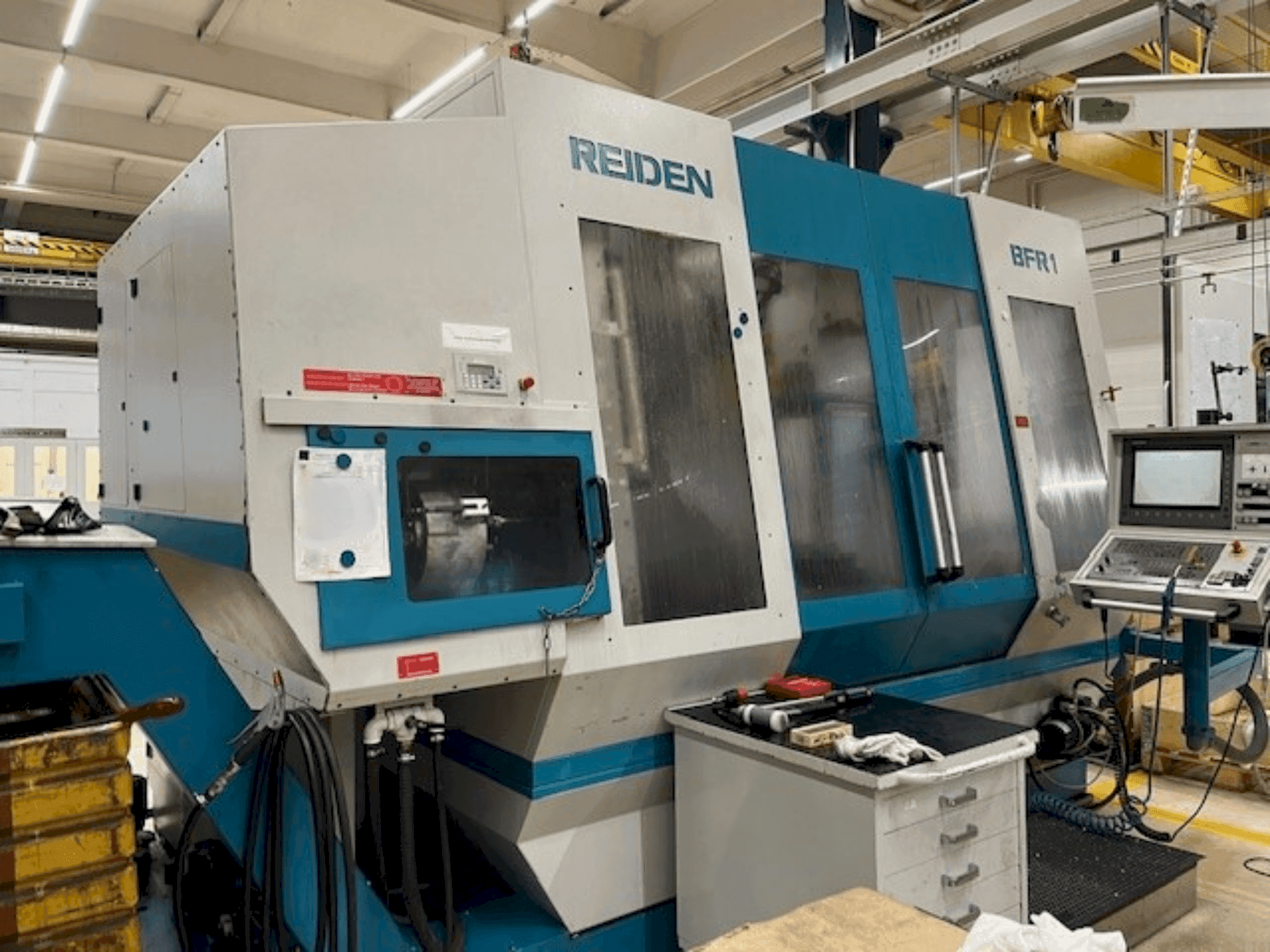 Prikaz  stroja Reiden BRF-1  sprijeda