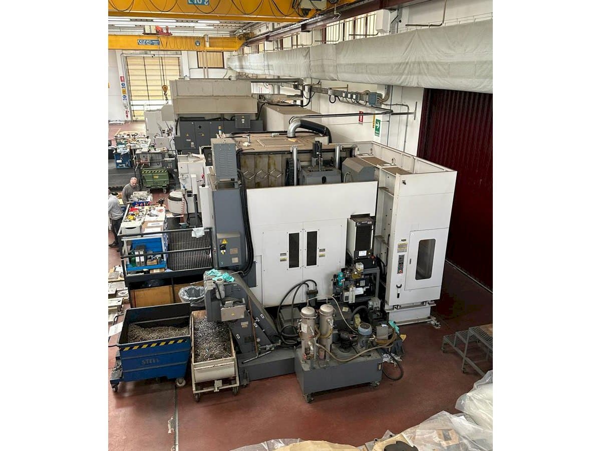 Prikaz  stroja Okuma MILLAC 800VH  sprijeda