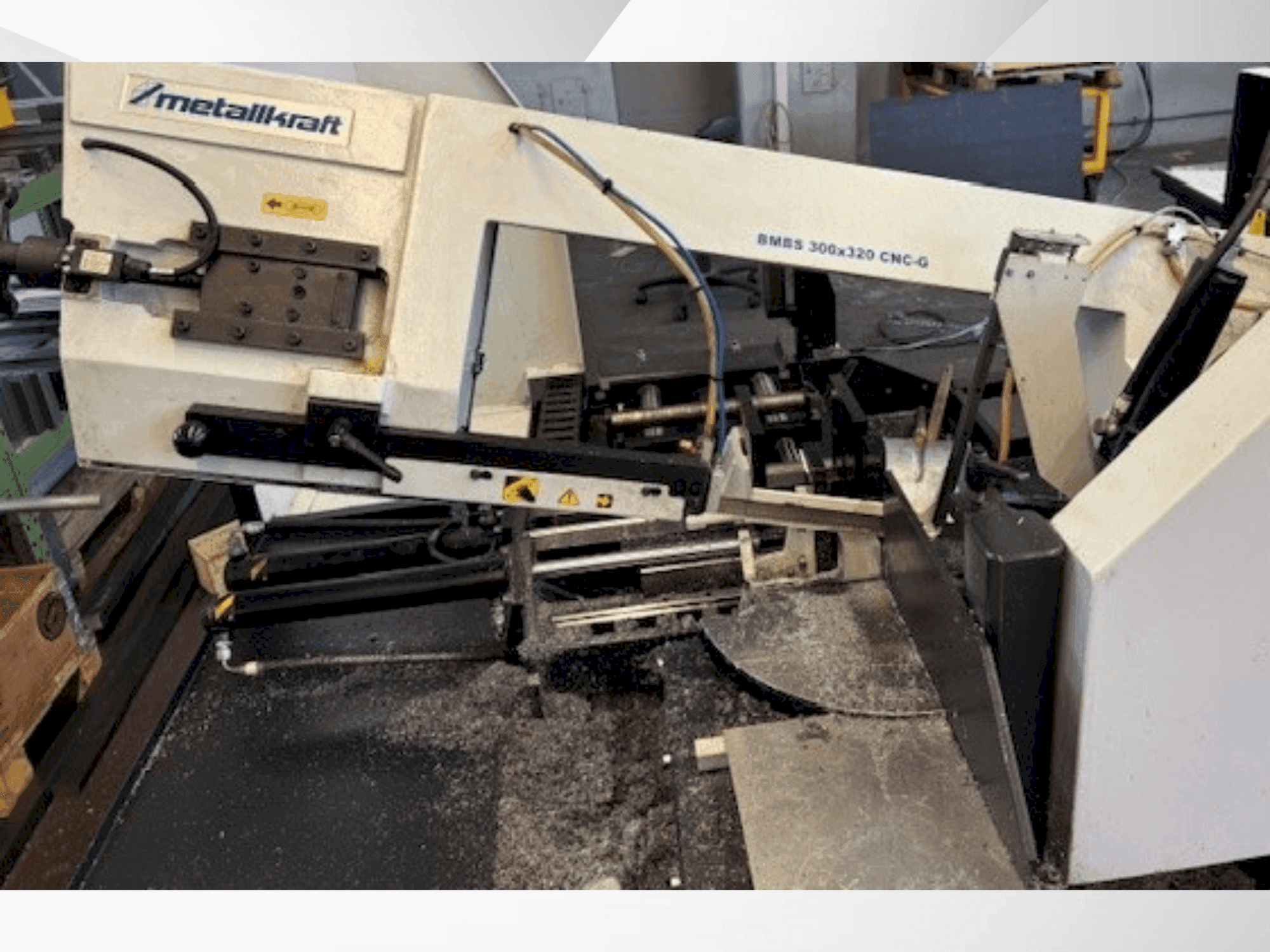 Prikaz  stroja Metallkraft  BMBS 300X320  sprijeda
