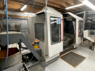 Prikaz  stroja MAHO MH1200S  sprijeda