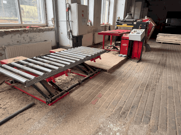 Prikaz  stroja WRAVOR Multirip 750 20-100  sprijeda
