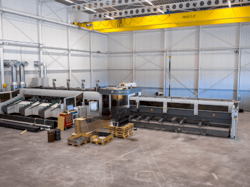 Prikaz  stroja BLM Adige LT8 4kW Co2  sprijeda