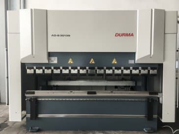 Prikaz stroja Durma AD-S 30135 sprijeda