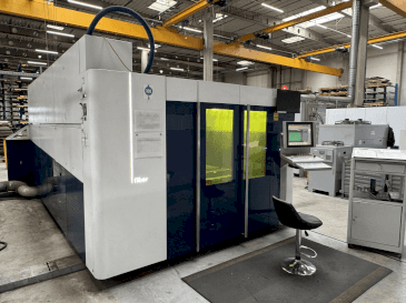 Prikaz stroja TRUMPF TruLaser 5030 Fiber sprijeda