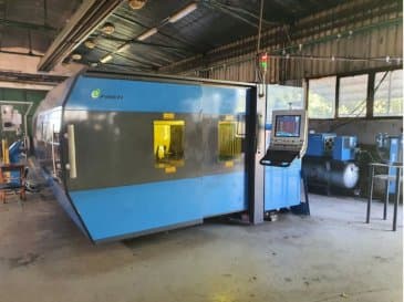 Prikaz stroja Prima Power Platino Fiber sprijeda