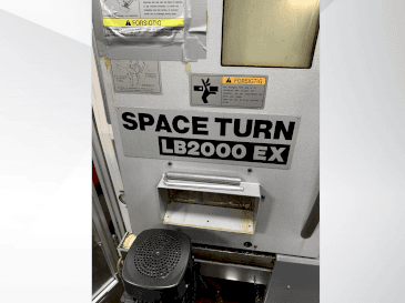 Prikaz  stroja Okuma Space Turn LB2000 EX  sprijeda