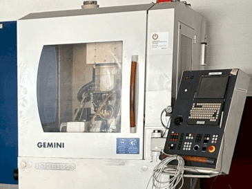 Prikaz  stroja Schneeberger MRG Gemini  sprijeda