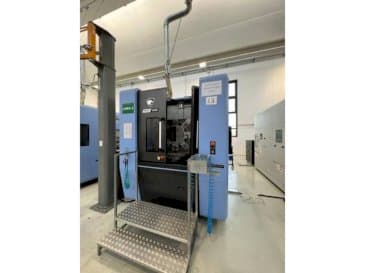 Prikaz stroja Doosan NHP 5000 sprijeda