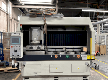 Prikaz  stroja Lodi VHP 300 4T CN  sprijeda