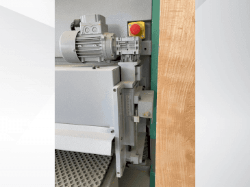 Prikaz  stroja Kundig Brilliant-3 1300mm-RRPd  sprijeda