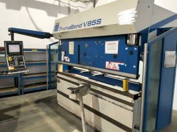 Prikaz  stroja Trumpf TrumaBend V85S  sprijeda