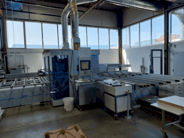 Prikaz  stroja Weeke Optimat BHX 500/D  sprijeda