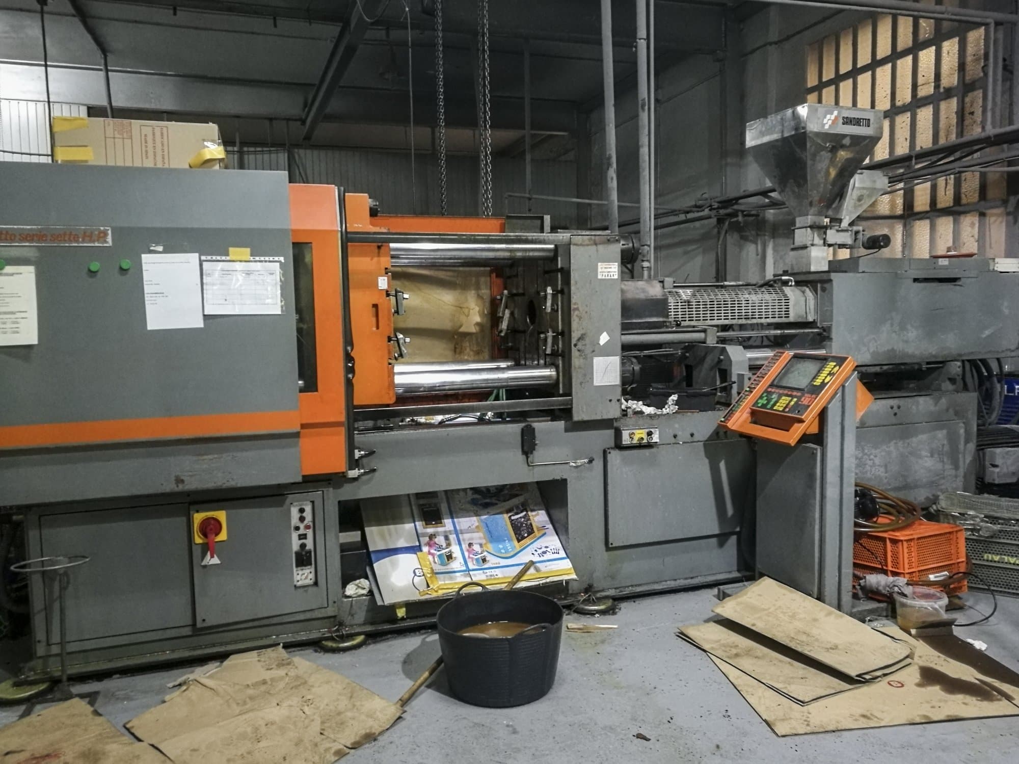 Prikaz  stroja SANDRETTO S.7.250 sprijeda