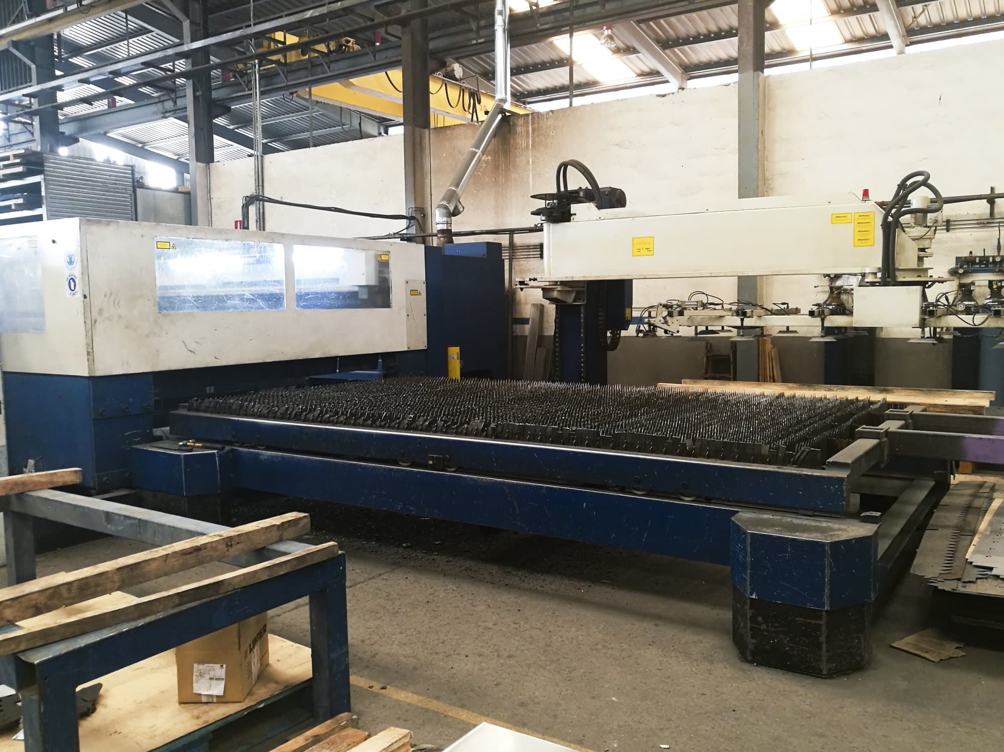 Prikaz stroja Trumpf Trumatic L4030 slijeva