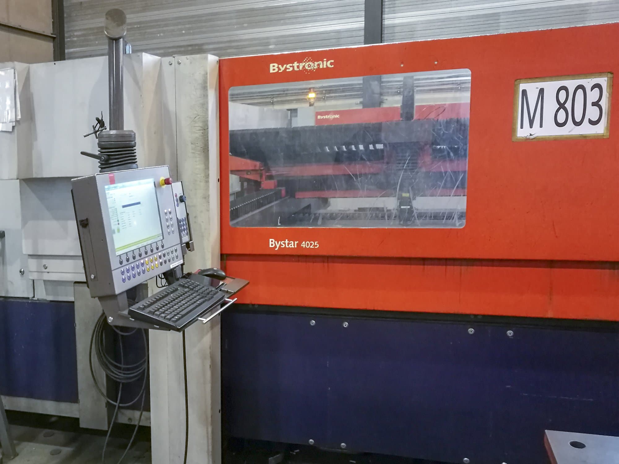 Prikaz  stroja Bystronic Bystar 4025 NT 80 sprijeda