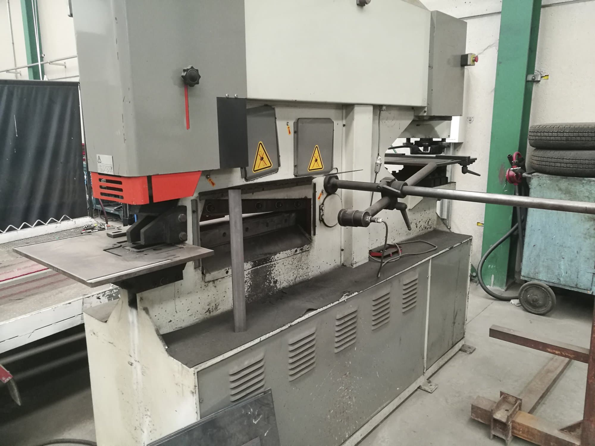 Prikaz  1 stroja Durma IW 110 BTD zdesna