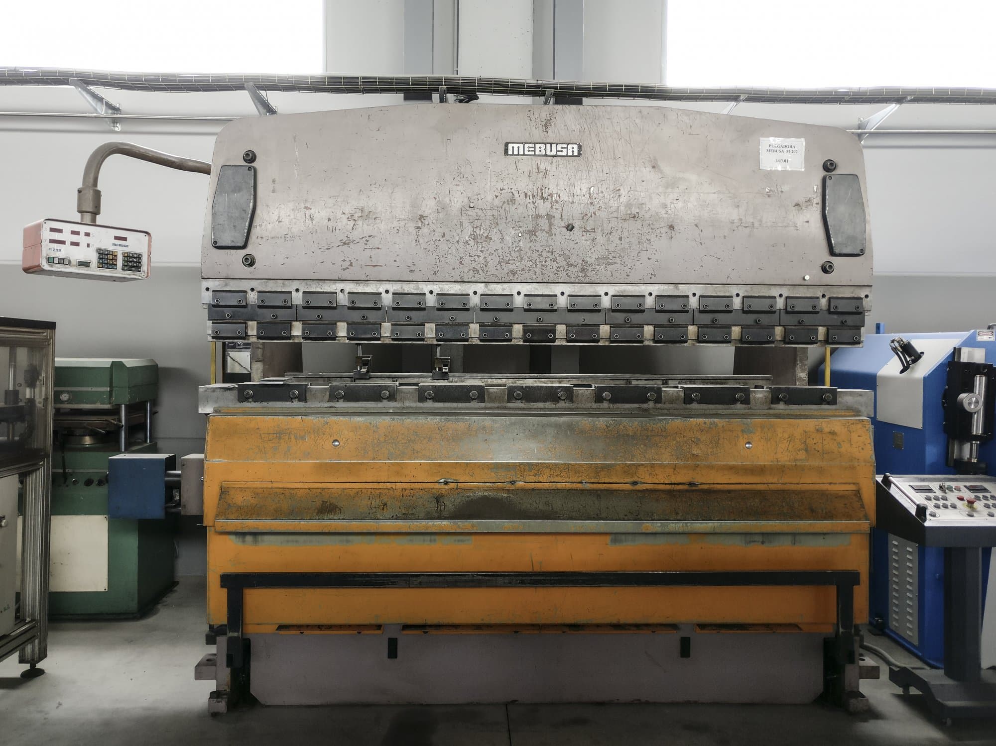 Prikaz  stroja MEBUSA PH-173 sprijeda