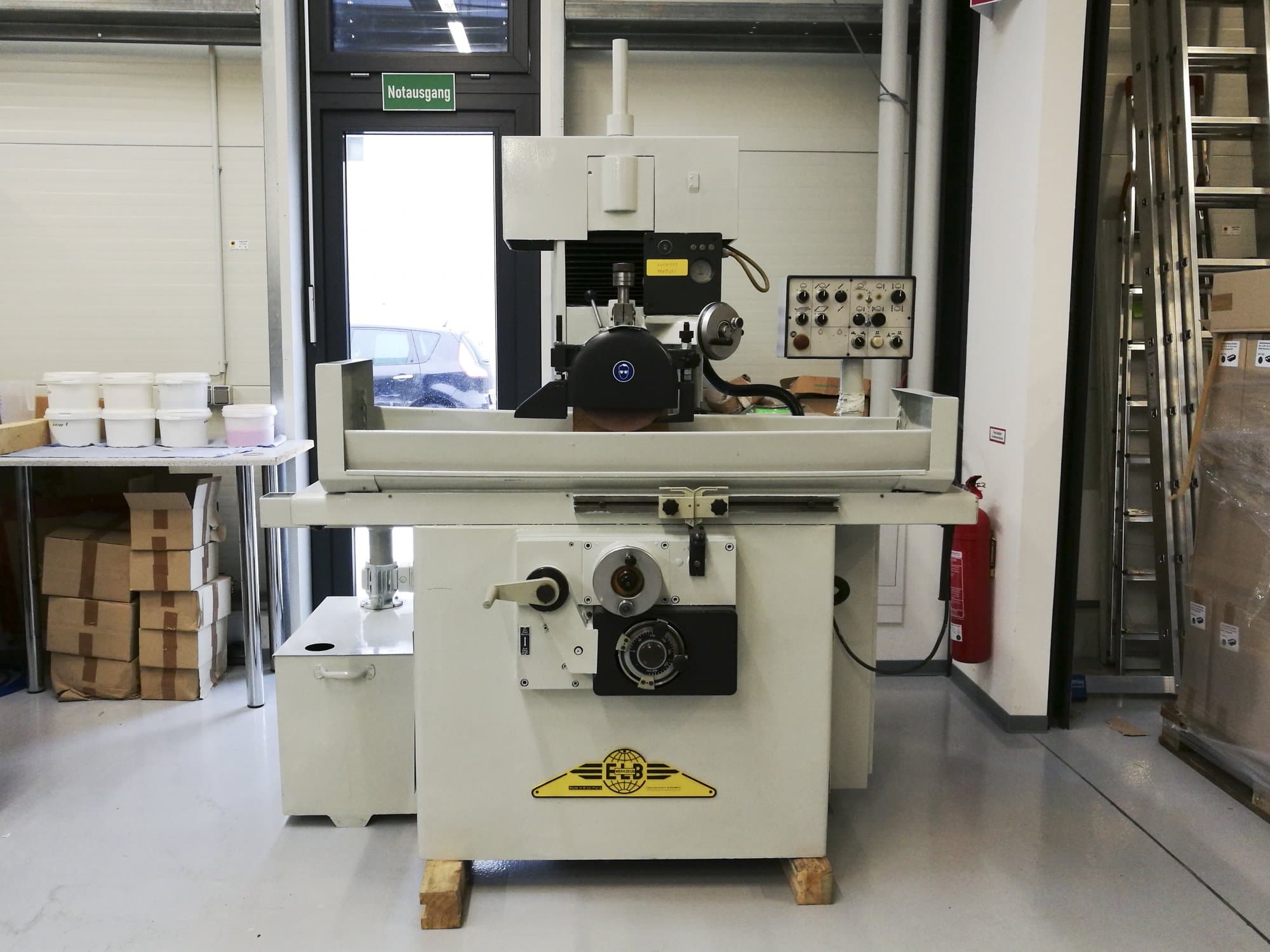 Prikaz  stroja ELB Amb. 5/2 VAI-Z sprijeda