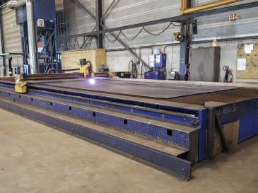 Prikaz  1 stroja MicroStep PLS 12001.30 P zdesna