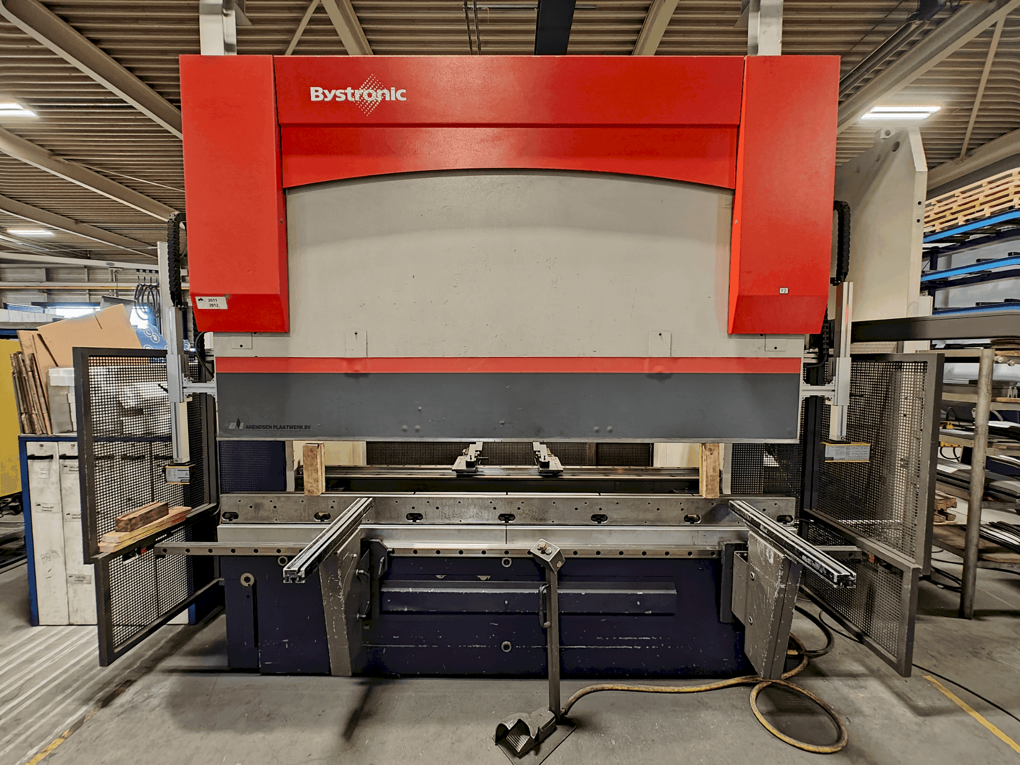 Prikaz stroja Bystronic PR 100x3100 sprijeda