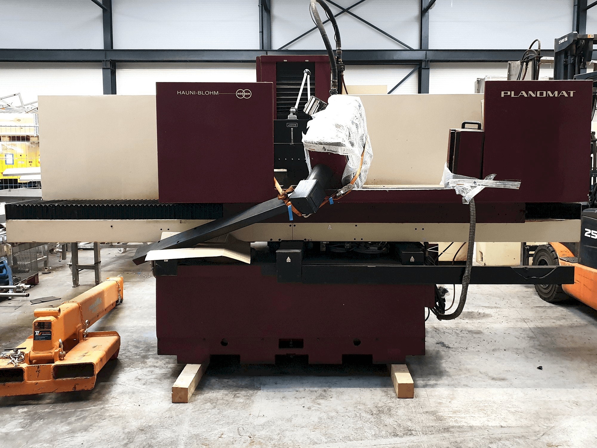 Prikaz stroja HAUNI BLOHM PLANOMAT 412 sprijeda