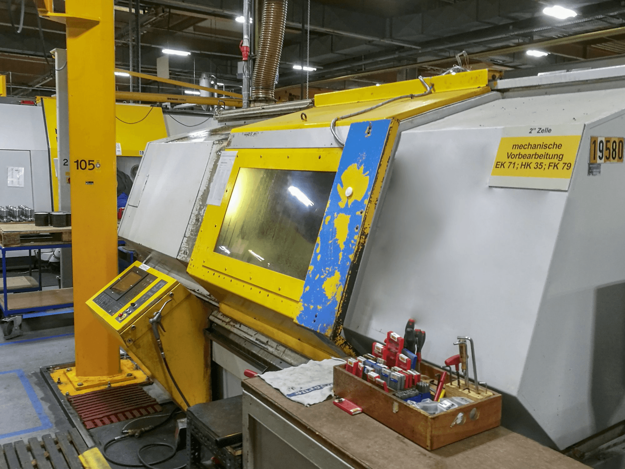 Prikaz stroja OERLIKON BOEHRINGER VDF 250 C-F zdesna