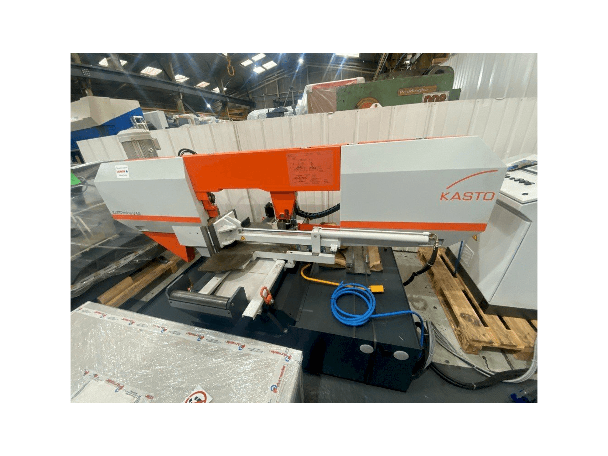 Prikaz stroja KASTO KASTOmicut U 4.6 sprijeda