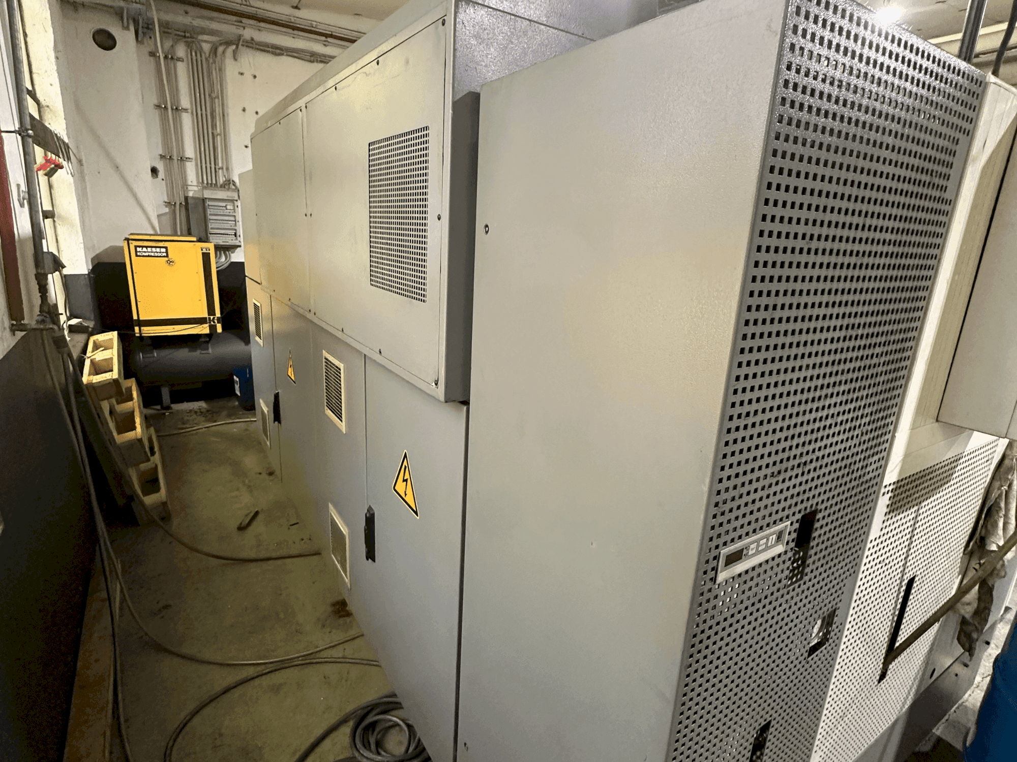 Prikaz stroja DMG CTX 420 Linear V6 straga