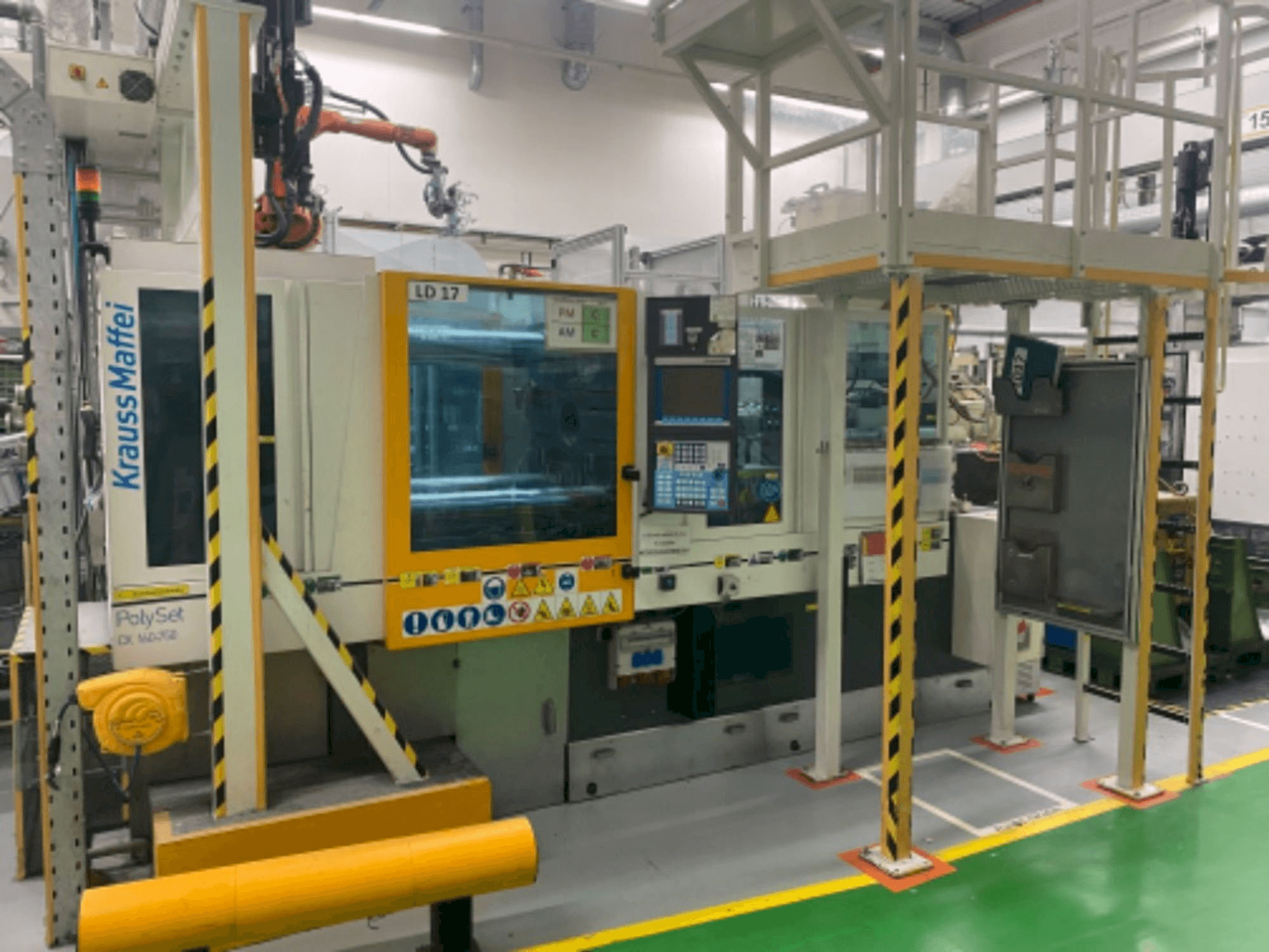 Prikaz stroja Krauss Maffei 160/750 CX POL sprijeda